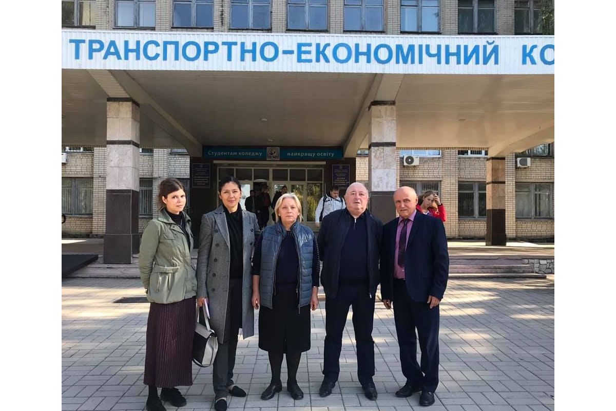 Петровский Александр Владимирович: Компьютерная помощь для Днепровского колледжа Петровский Александр Владимирович: Компьютерная помощь для Днепровского колледжа