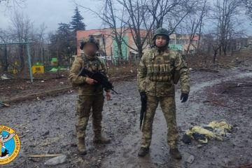 Голова української розвідки Буданов відвідав позиції українських Сил оборони в Бахмуті на Донеччині 27-28 грудня Голова української розвідки Буданов відвідав позиції українських Сил оборони в Бахмуті на Донеччині 27-28 грудня