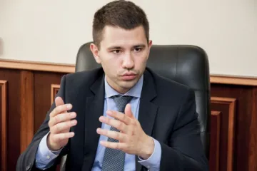 ​Коррупционер разворовавший украинскую оборонку Павел Барбул блокирует СМИ пишущие правду о его злодеяниях