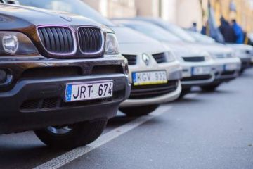 После отмены пошлин на ввоз авто, в страну ввезли элитных иномарок на 40 миллионов евро После отмены пошлин на ввоз авто, в страну ввезли элитных иномарок на 40 миллионов евро