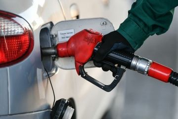 Російське вторгнення в Україну : Дефіцит пального в Україні ліквідують протягом тижня, заявила міністерка економіки Юлія Свириденко. Російське вторгнення в Україну : Дефіцит пального в Україні ліквідують протягом тижня, заявила міністерка економіки Юлія Свириденко.