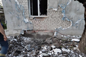 Масовані обстріли Донеччини – під прицілом ворога житлові будинки, ферми та комунальні підприємства Масовані обстріли Донеччини – під прицілом ворога житлові будинки, ферми та комунальні підприємства