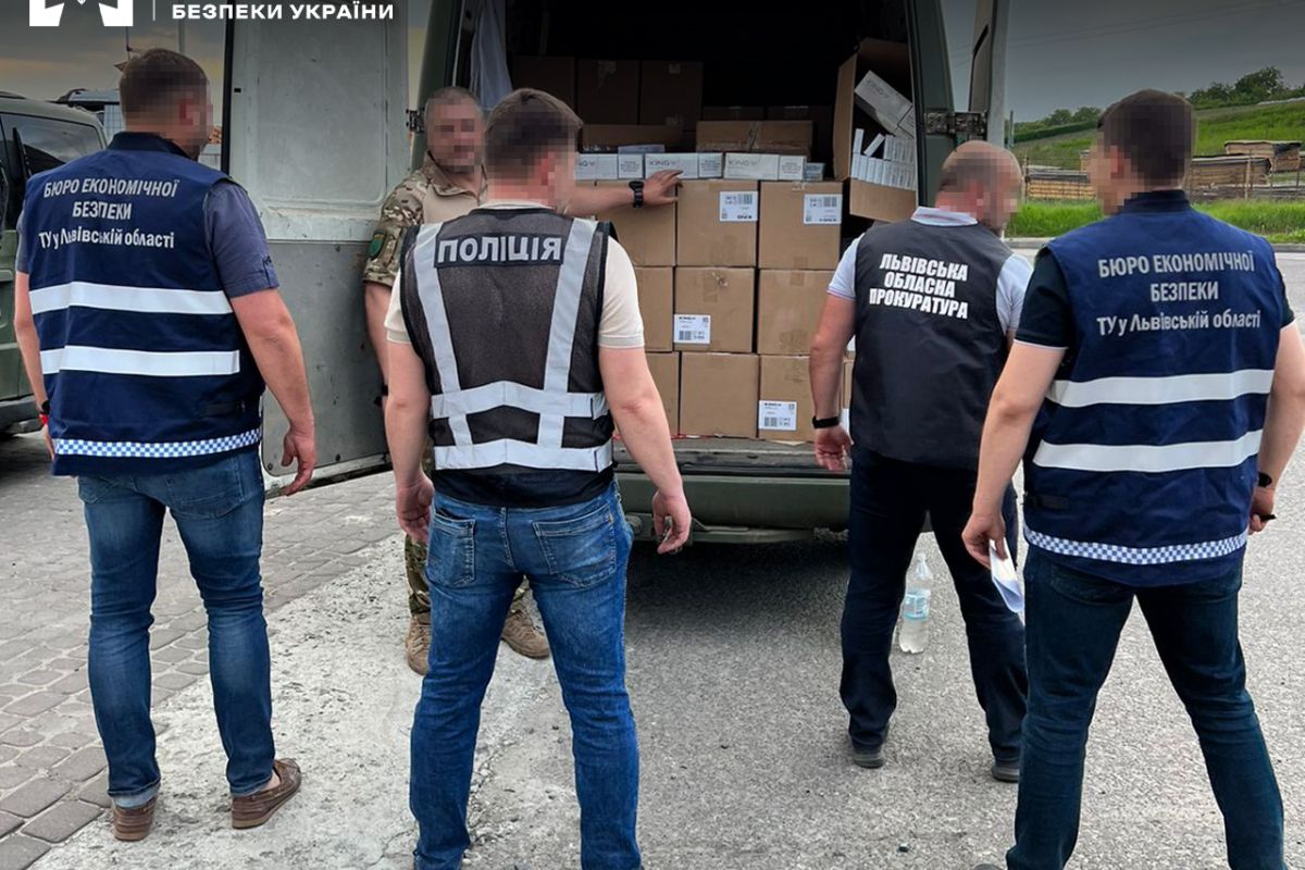 БЕБ передало цигарок на 10 млн грн для військових ЗСУ БЕБ передало цигарок на 10 млн грн для військових ЗСУ