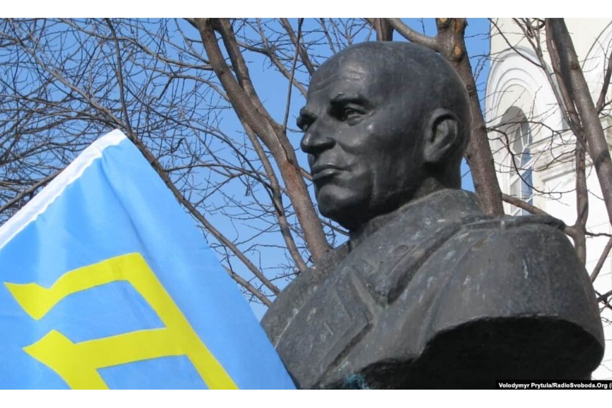 В Криму росіяни знесли пам'ятник українському дисиденту генералу ГРИГОРЕНКУ В Криму росіяни знесли пам'ятник українському дисиденту генералу ГРИГОРЕНКУ