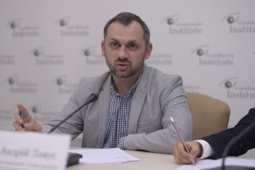 Екс-нардепу Андрію Левусу «світить срок, від трьох до шести» - складено обвинувальний акт, та чи посадять? Екс-нардепу Андрію Левусу «світить срок, від трьох до шести» - складено обвинувальний акт, та чи посадять?