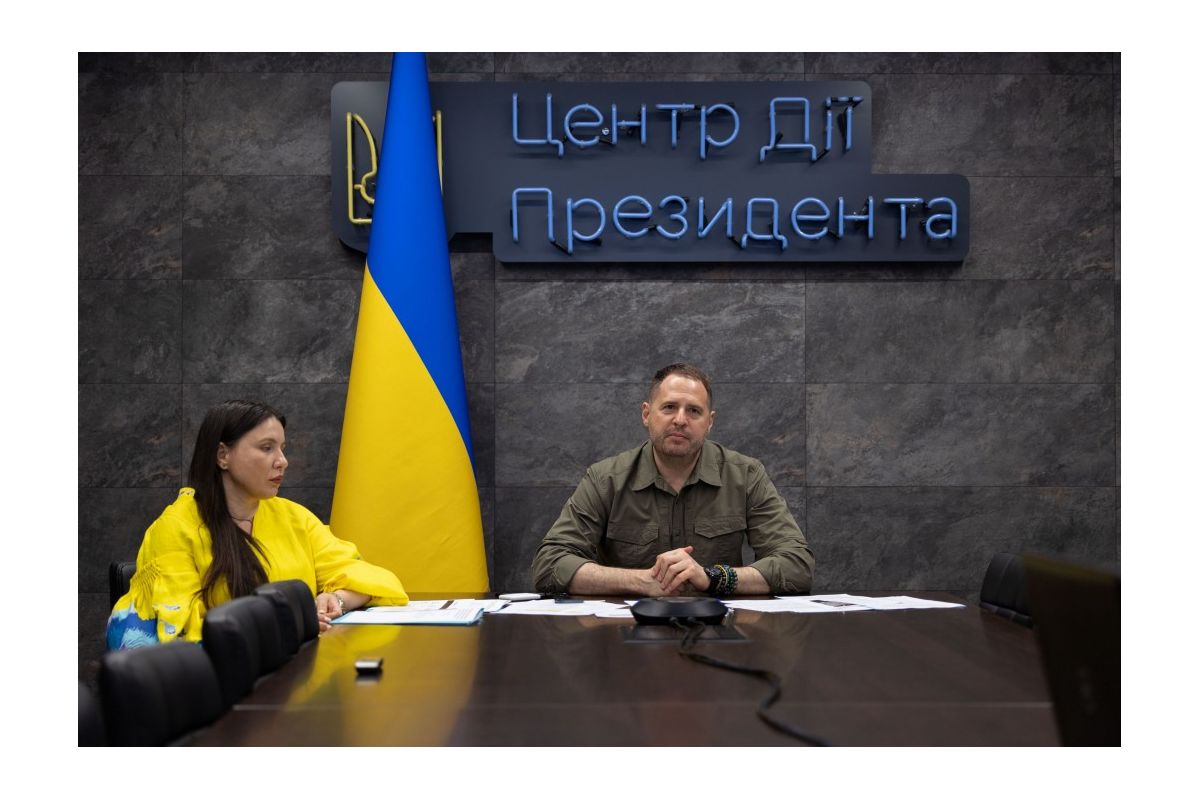 Андрій Єрмак провів онлайн-зустріч з представниками єврейської громади Андрій Єрмак провів онлайн-зустріч з представниками єврейської громади