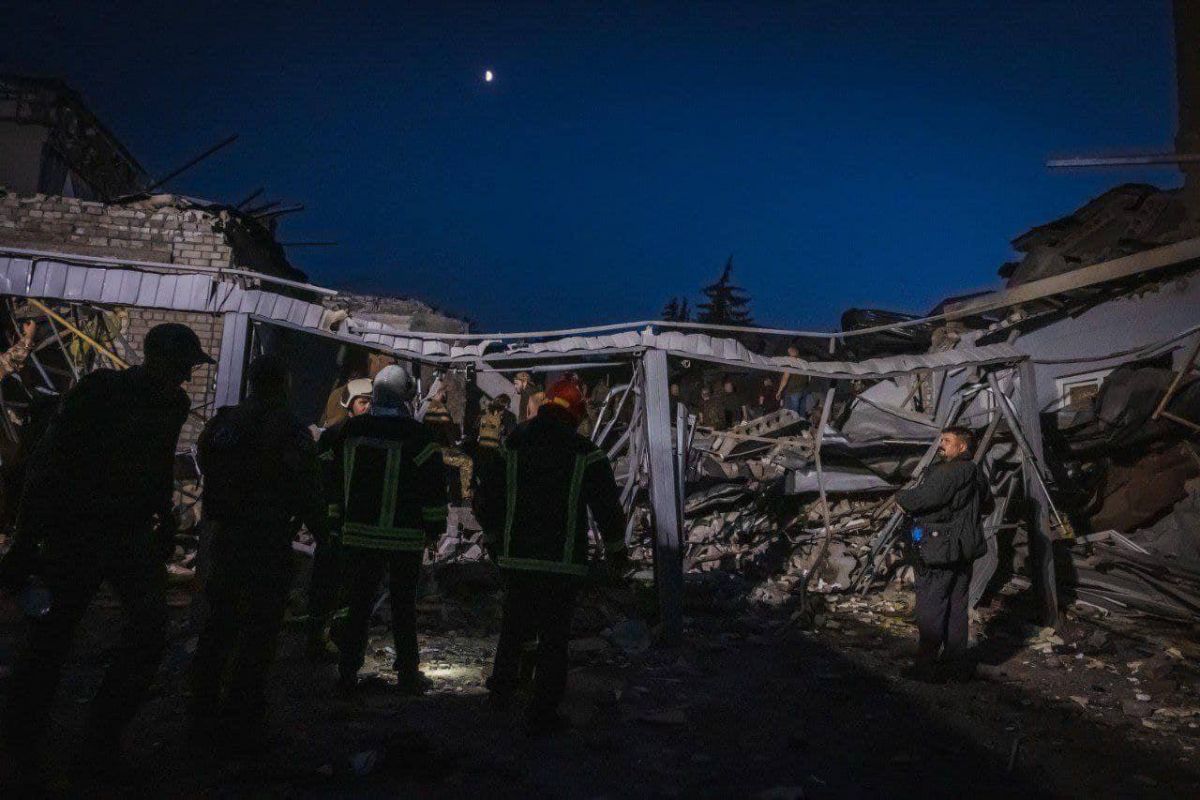 У Краматорську завершили розбір завалів після ракетного удару рф У Краматорську завершили розбір завалів після ракетного удару рф