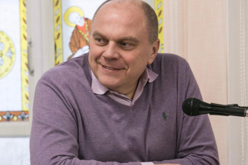 Михаил Кулиняк – убрать из "арсенала" ссылаясь не на отсутствие необходимой квалификации, а на ее избыток… Михаил Кулиняк – убрать из "арсенала" ссылаясь не на отсутствие необходимой квалификации, а на ее избыток…