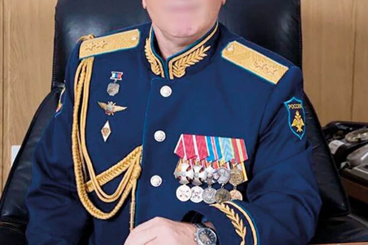 Наказував бомбити цивільні об’єкти у Маріуполі – заочно підозрюється російський генерал родом із Сумщини Наказував бомбити цивільні об’єкти у Маріуполі – заочно підозрюється російський генерал родом із Сумщини