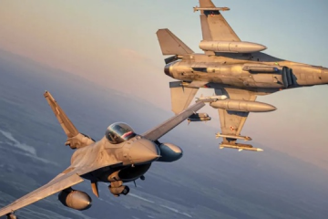 Польща підняла літаки в повітря і привела системи протиповітряної оборони в стан підвищеної готовності  Польща підняла літаки в повітря і привела системи протиповітряної оборони в стан підвищеної готовності