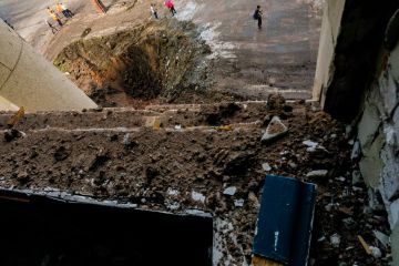 Центр Харкова після вчорашнього обстрілу Центр Харкова після вчорашнього обстрілу