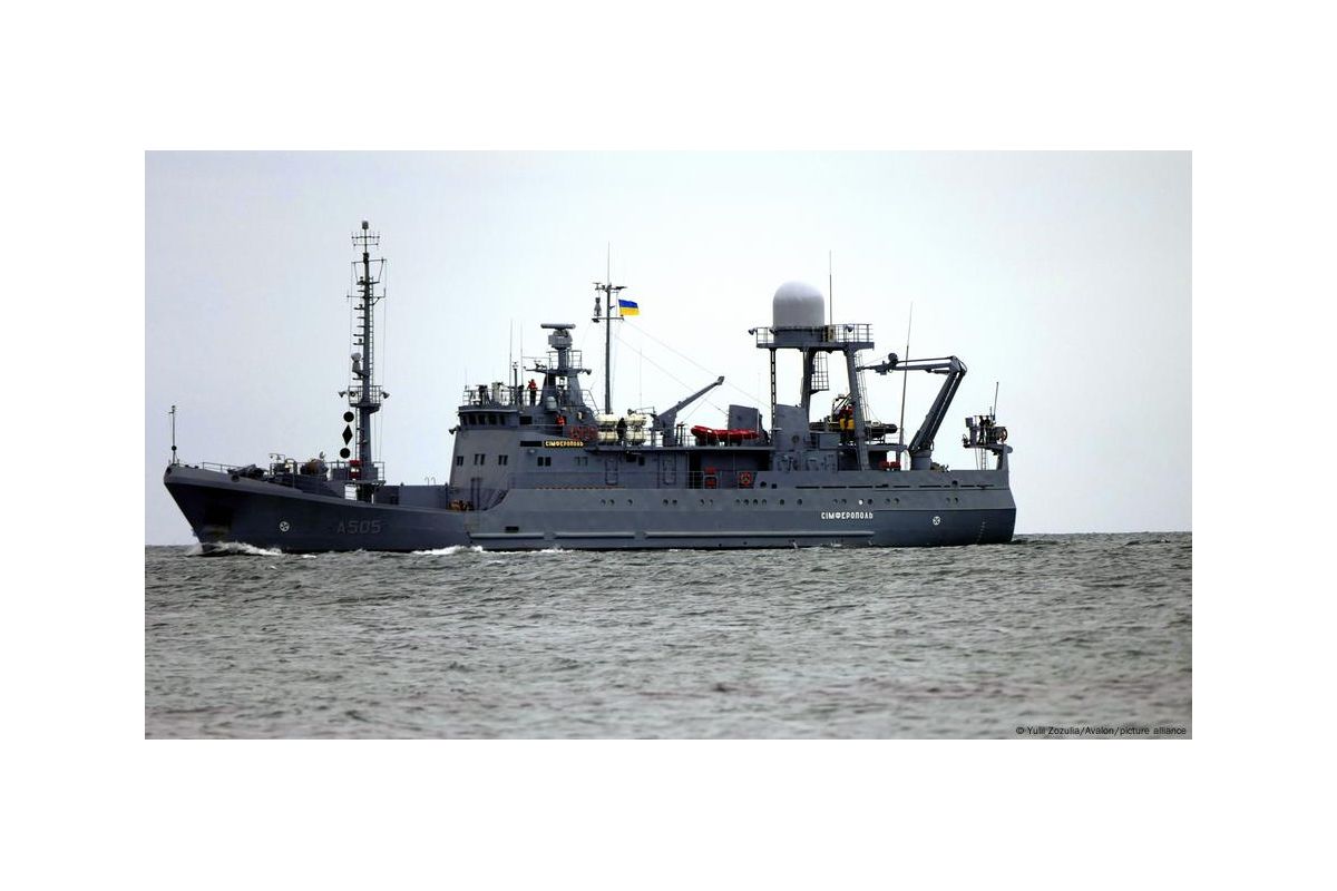 Війська РФ уразили корабль ВМС України: один моряк загинув Війська РФ уразили корабль ВМС України: один моряк загинув