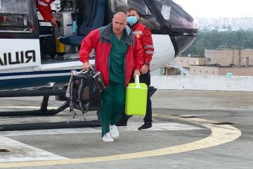 Завдяки донору, медикам, авіації МВС і поліцейським шанс на лікування та життя отримали чотири пацієнти – Денис Монастирський Завдяки донору, медикам, авіації МВС і поліцейським шанс на лікування та життя отримали чотири пацієнти – Денис Монастирський