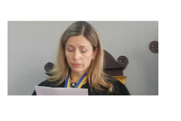 Судья, ранее давшая условный срок устроившему смертельное ДТП в Харькове подростку, также "отмазала" сына Авакова в "деле рюкзаков" Судья, ранее давшая условный срок устроившему смертельное ДТП в Харькове подростку, также "отмазала" сына Авакова в "деле рюкзаков"