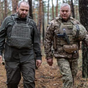 Міністр оборони Рустем Умєров провів зустріч із командувачем ОСУВ «Північ» генерал-лейтенантом Сергієм Наєвим Міністр оборони Рустем Умєров провів зустріч із командувачем ОСУВ «Північ» генерал-лейтенантом Сергієм Наєвим