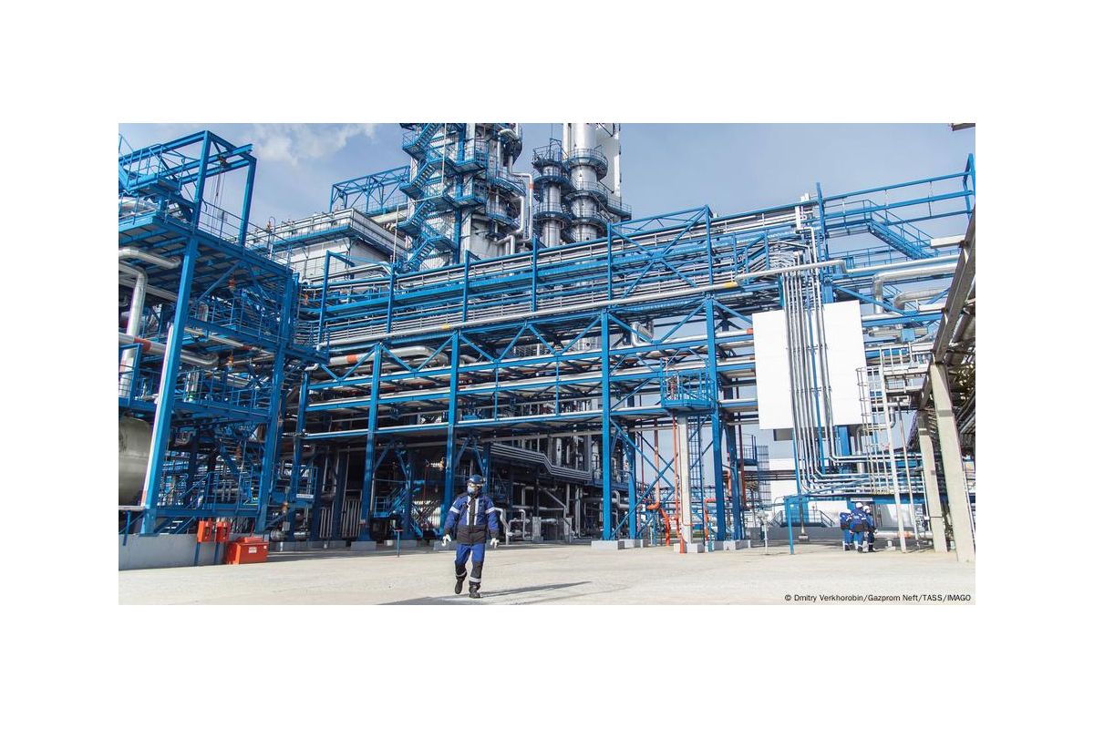 Генштаб ЗСУ підтвердив удари по газопереробному заводу та двох НПЗ у Росії Генштаб ЗСУ підтвердив удари по газопереробному заводу та двох НПЗ у Росії