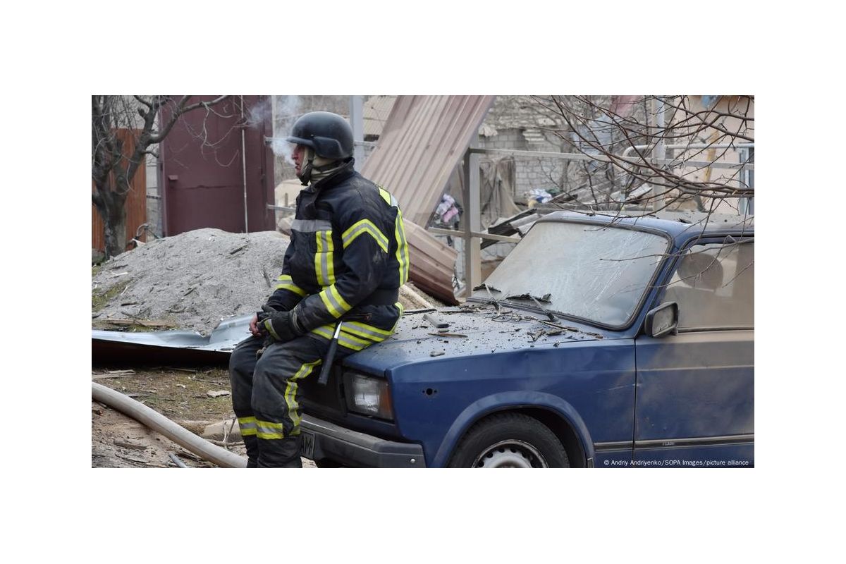 Вибух в багатоповерхівці в Хмельницькому: загинули двоє людей Вибух в багатоповерхівці в Хмельницькому: загинули двоє людей