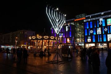 Вандалізм прямо посеред Дніпра Вандалізм прямо посеред Дніпра