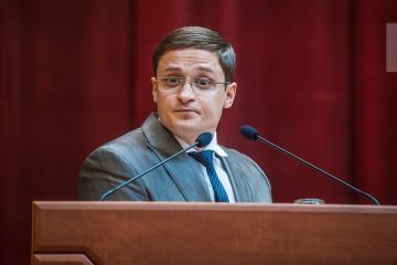 Владислав Марченко готовит рейдерский удар по городу Владислав Марченко готовит рейдерский удар по городу