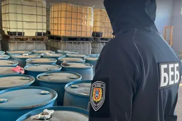 ​БЕБ на Одещині вилучило цигарки та алкоголь більш як на 10 млн грн