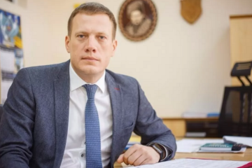 Вася Поїзд знову хоче годуватися з державної годівниці Вася Поїзд знову хоче годуватися з державної годівниці