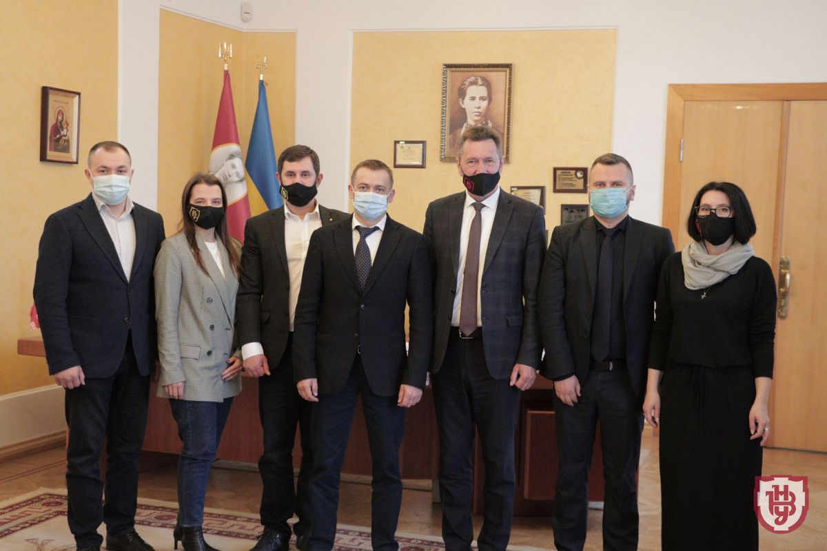 У Луцьку підписали 5-ти сторонній меморандум про співпрацю У Луцьку підписали 5-ти сторонній меморандум про співпрацю
