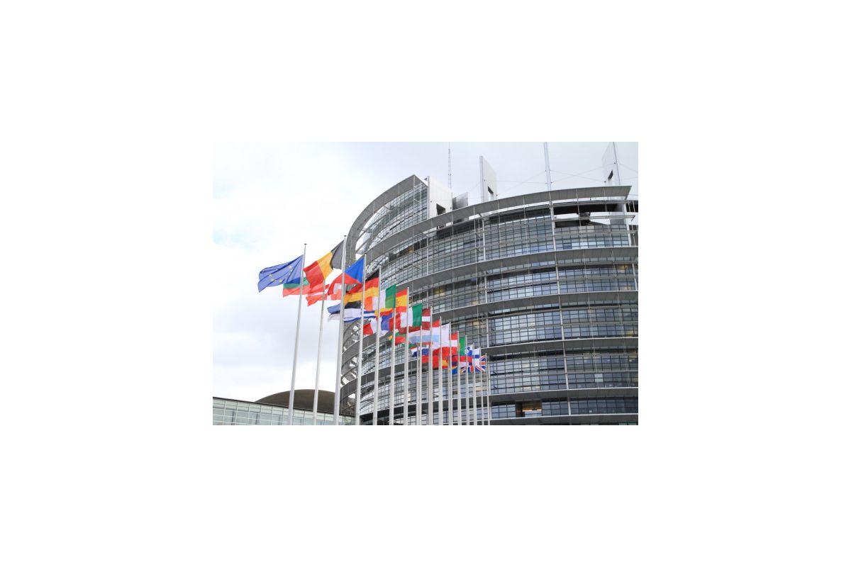 Ціна втогнення буде занадто високою. Эвропарламет ухвалив рішення про санкції проти Росії Ціна втогнення буде занадто високою. Эвропарламет ухвалив рішення про санкції проти Росії