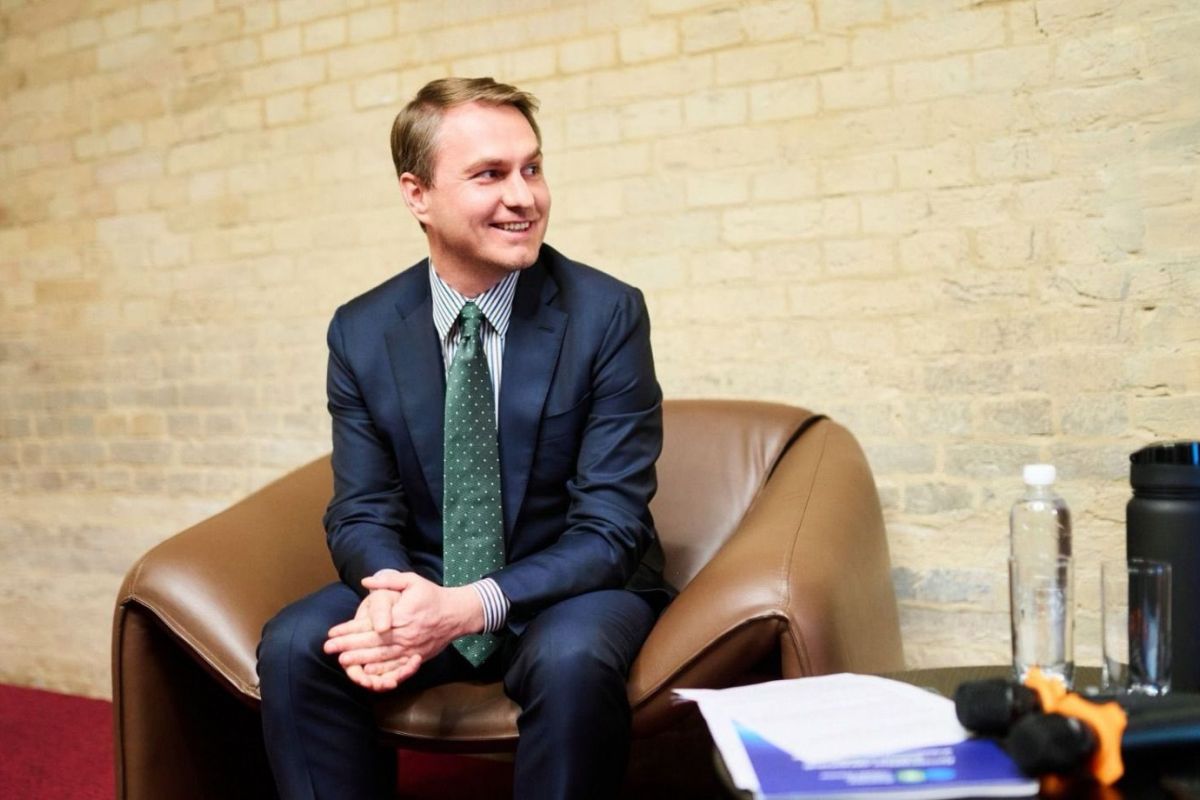 Голова ДПС Руслан Кравченко: для системних змін та реалізації ефективних механізмів потрібен відкритий діалог з ІТ-бізнесом Голова ДПС Руслан Кравченко: для системних змін та реалізації ефективних механізмів потрібен відкритий діалог з ІТ-бізнесом