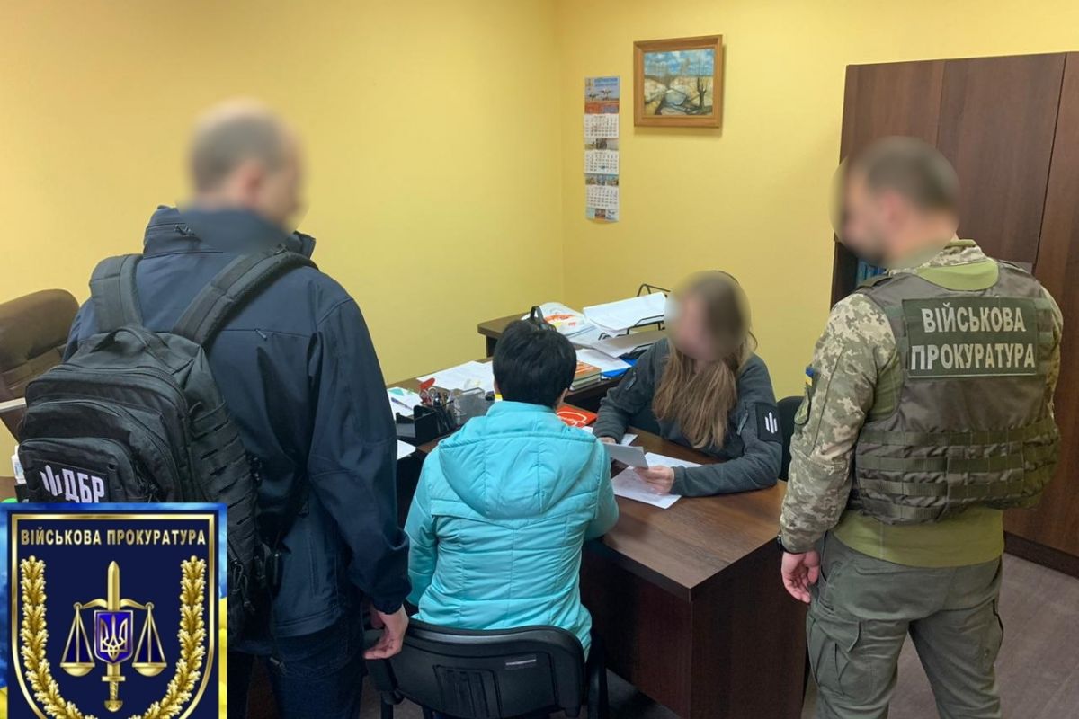 Розтрата понад 19 мільйонів державних коштів: військова прокуратура викрила на Вінниччині злочинну групу Розтрата понад 19 мільйонів державних коштів: військова прокуратура викрила на Вінниччині злочинну групу