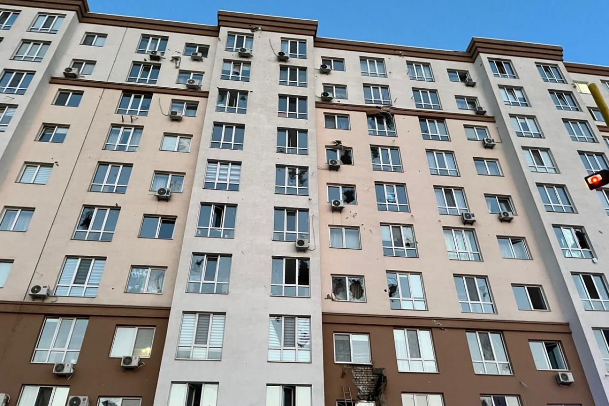 На Київщині прокурори та слідчі фіксують наслідки нічної ворожої атаки На Київщині прокурори та слідчі фіксують наслідки нічної ворожої атаки