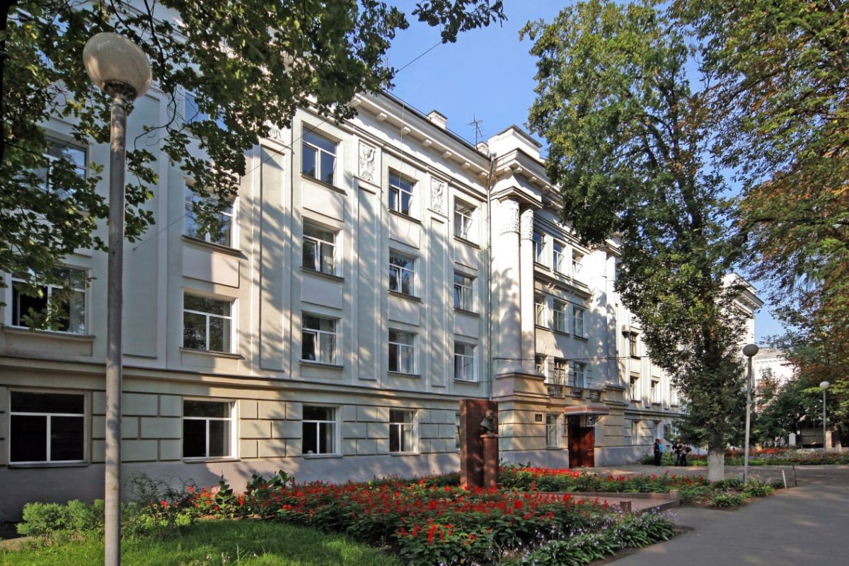 Студентки факультету технологій та дизайну ПНПУ імені В. Г. Короленка пройнялися ситуацією в країні та відгукнулися словами пошани до своєї малої Батьківщини - Полтави. Студентки факультету технологій та дизайну ПНПУ імені В. Г. Короленка пройнялися ситуацією в країні та відгукнулися словами пошани до своєї малої Батьківщини - Полтави.