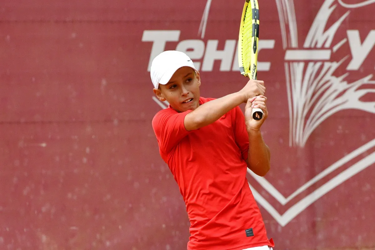Хмельницький підліток став чемпіоном України з тенісу