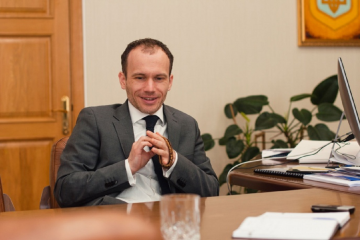 Гроші вимагали пачками: корупційний скандал за участі Міністра юстиції Дениса Малюски Гроші вимагали пачками: корупційний скандал за участі Міністра юстиції Дениса Малюски