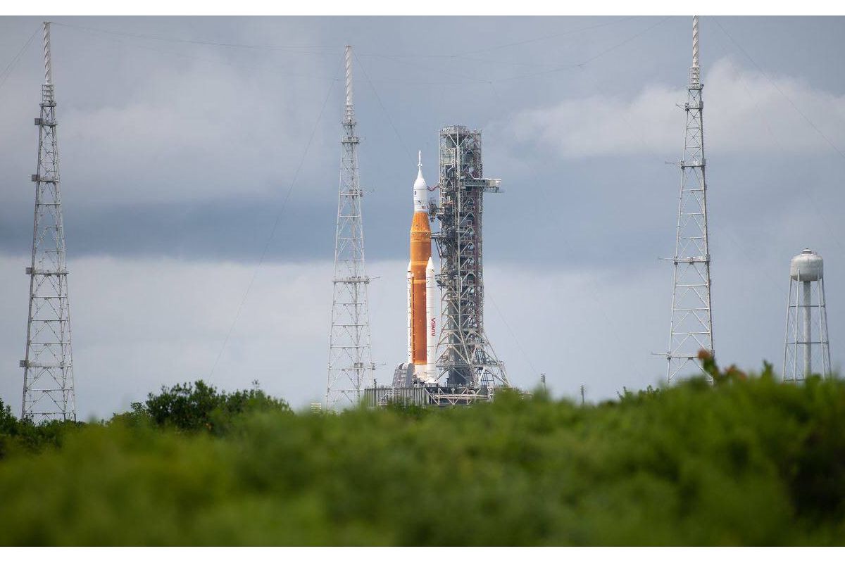 NASA перенесло запуск на Місяць надважкої ракети SLS NASA перенесло запуск на Місяць надважкої ракети SLS