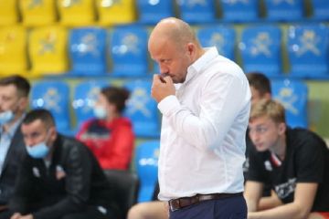 Тренер Черкасских Мавп заразился коронавирусом Тренер Черкасских Мавп заразился коронавирусом