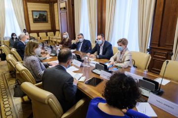 Борьба с коррупцией в Украине является принципиальной позицией для действующей власти, и мы не свернем с этого пути – Андрей Ермак на встрече с послами стран G7 Борьба с коррупцией в Украине является принципиальной позицией для действующей власти, и мы не свернем с этого пути – Андрей Ермак на встрече с послами стран G7