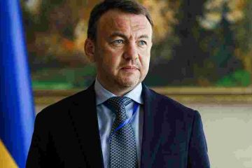 На сайті Закарпатської облради з'явилося рішення сесії про відставку Олексія Петрова На сайті Закарпатської облради з'явилося рішення сесії про відставку Олексія Петрова