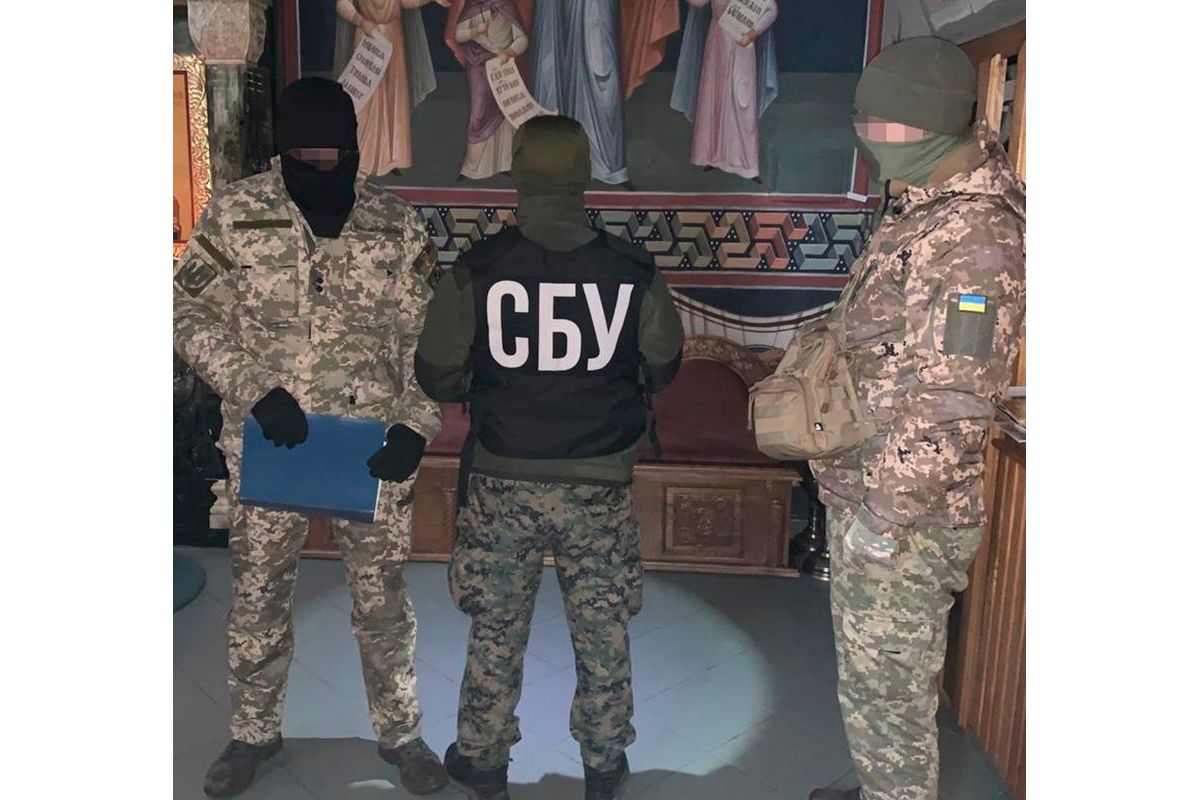 Україна може обміняти затриманих під час обшуків священиків УПЦ на полонених українських військових Україна може обміняти затриманих під час обшуків священиків УПЦ на полонених українських військових