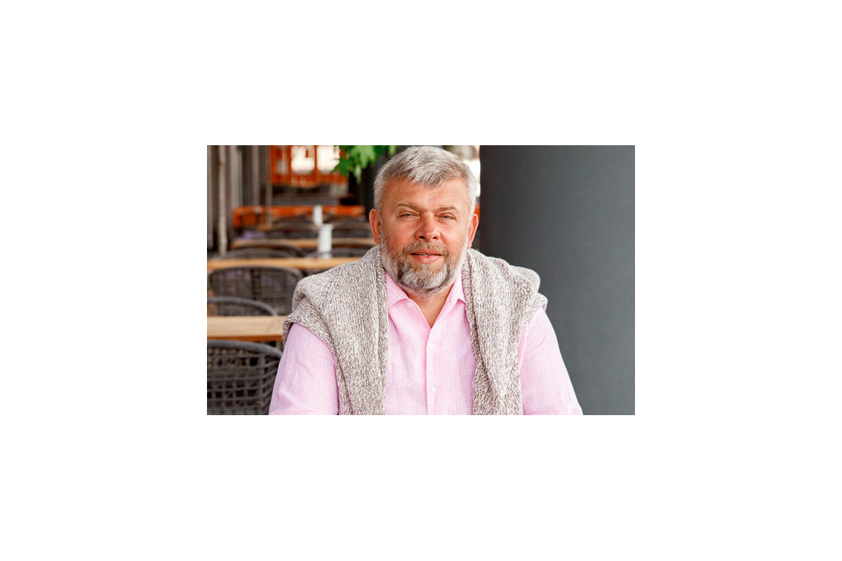 Григорий Козловский и ФК «Рух»(Львов) получили награду от Кирилла Буданова Григорий Козловский и ФК «Рух»(Львов) получили награду от Кирилла Буданова