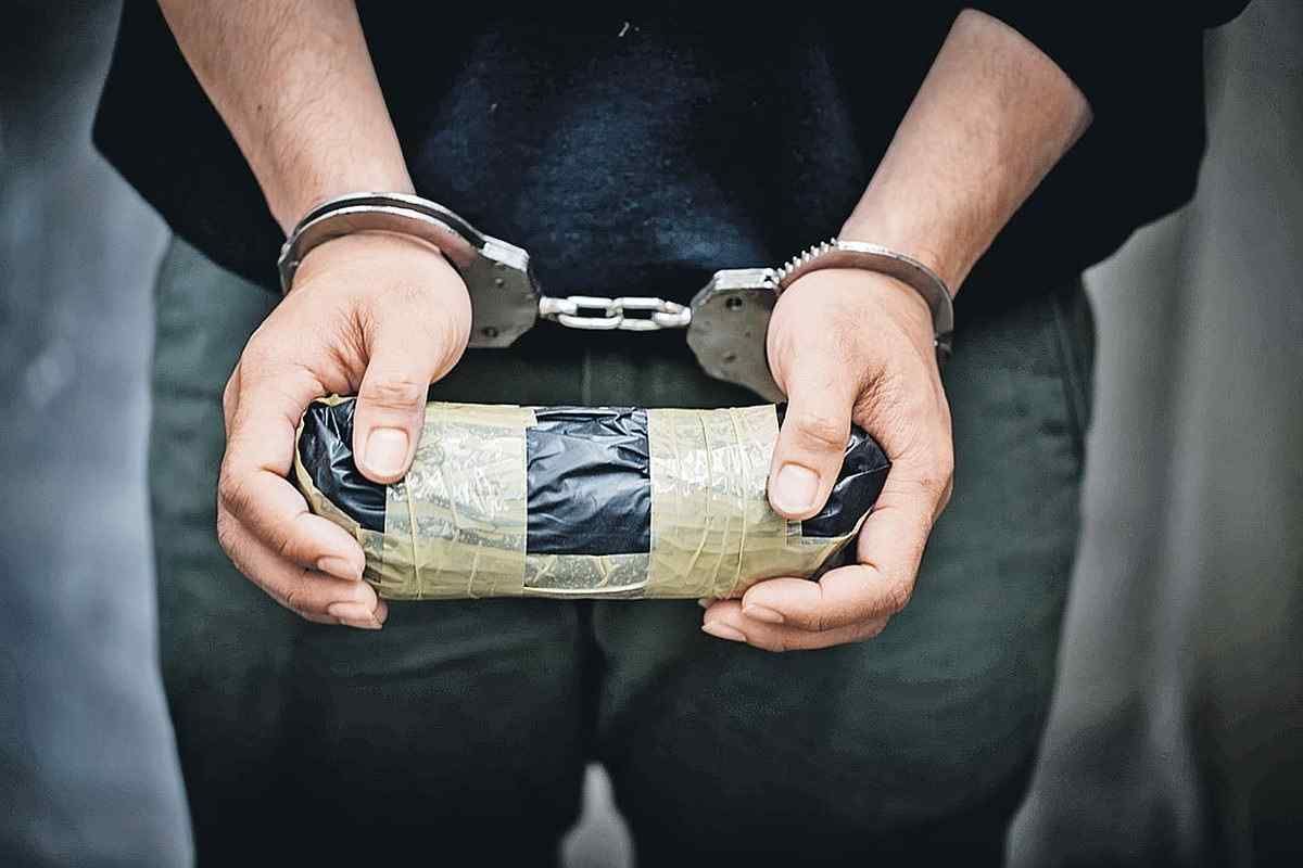 У Запоріжжі правоохоронці викрили інтернет-магазин збуту наркотиків У Запоріжжі правоохоронці викрили інтернет-магазин збуту наркотиків