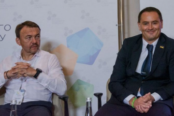 ЩО СПІЛЬНОГО У НАРДЕПА ВІД «СЛУГ» МИХАЙЛА ЛАБИ ТА ОРГАНІЗОВАНОЇ ВПЛИВОВОЇ ГРУПИ, ЯКА ДОПОМОГЛА ПРОВАЛИТИ РЕЙТИНГ ВЛАДИ У ЗАКАРПАТТІ? ЩО СПІЛЬНОГО У НАРДЕПА ВІД «СЛУГ» МИХАЙЛА ЛАБИ ТА ОРГАНІЗОВАНОЇ ВПЛИВОВОЇ ГРУПИ, ЯКА ДОПОМОГЛА ПРОВАЛИТИ РЕЙТИНГ ВЛАДИ У ЗАКАРПАТТІ?