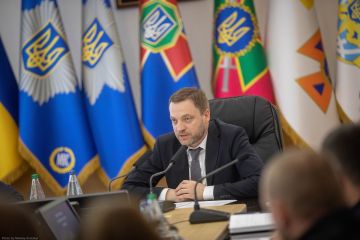 Уже за кілька днів працівники системи МВС отримають підвищену зарплату — Денис Монастирський Уже за кілька днів працівники системи МВС отримають підвищену зарплату — Денис Монастирський