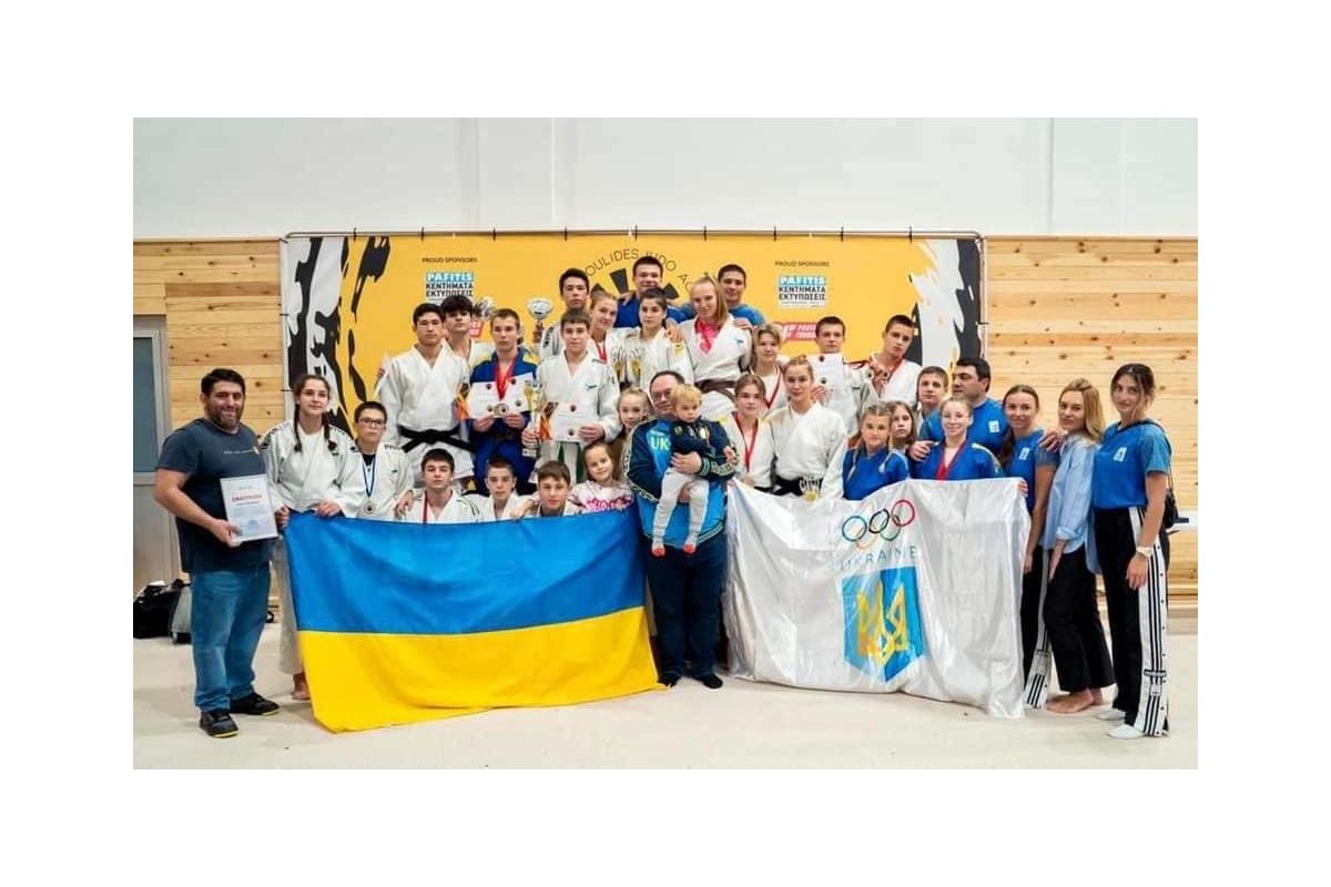 14 золотих, 10 срібних та 6 бронзових медалей! 14 золотих, 10 срібних та 6 бронзових медалей!