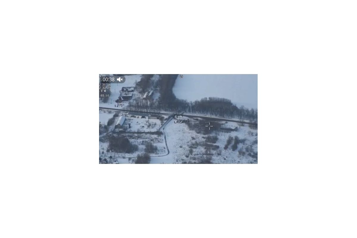 Нищимо окупантів на їхній території. Сили оборони показали кадри знищення ворожої інженерної техніки в Бєлгороді Нищимо окупантів на їхній території. Сили оборони показали кадри знищення ворожої інженерної техніки в Бєлгороді
