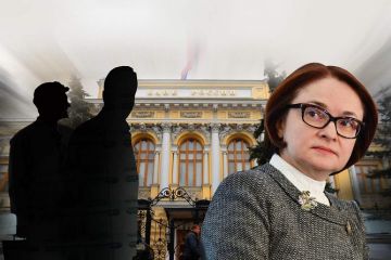 Директор Центробанка РФ Набиуллина с семьей сбежала в США со всем золотовалютным запасом России		   			Директор Центробанка РФ Набиуллина с семьей сбежала в США со всем золотовалютным запасом России