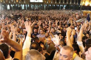 Реванш Саакашвили. Чем закончатся массовые протесты в Грузии		   			Реванш Саакашвили. Чем закончатся массовые протесты в Грузии