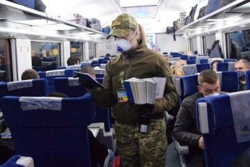 Из Польши 4 поездами вернулось 2,4 тыс. граждан Украины, – Госпогранслужба Из Польши 4 поездами вернулось 2,4 тыс. граждан Украины, – Госпогранслужба