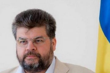 «Час – 100 долларов». «Слуга народа» Яременко во время голосования в Раде снимал проститутку «Час – 100 долларов». «Слуга народа» Яременко во время голосования в Раде снимал проститутку