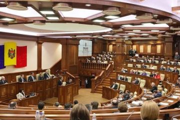 Россия и Запад против друга Порошенко. Что значит для Украины создание в Молдове коалиции промосковских и проевропейских сил		   			Россия и Запад против друга Порошенко. Что значит для Украины создание в Молдове коалиции промосковских и проевропейских сил