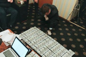 Начальника управления Госрезерва задержали на взятке в 40 тысяч долларов		   			Начальника управления Госрезерва задержали на взятке в 40 тысяч долларов